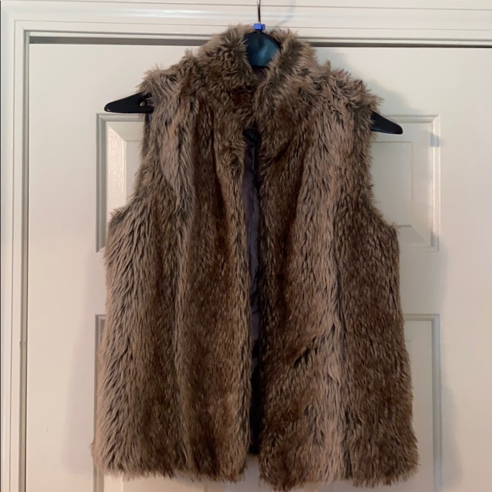 Fur vest